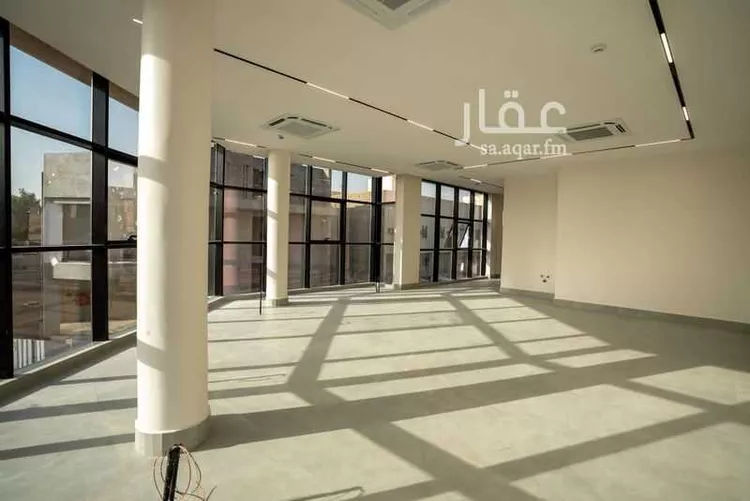 مكتب تجاري للإيجار في شارع المتنبي, حي الملز, مدينة الرياض, منطقة الرياض 1 صورة