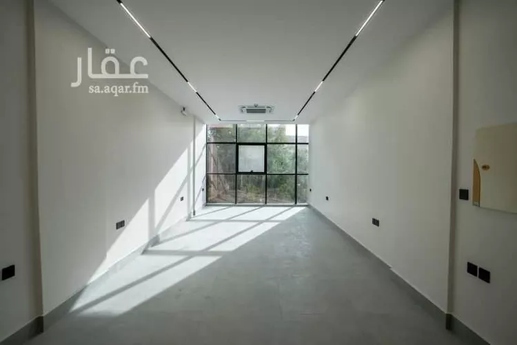 مكتب تجاري للإيجار في شارع المتنبي, حي الملز, مدينة الرياض, منطقة الرياض 1 صورة