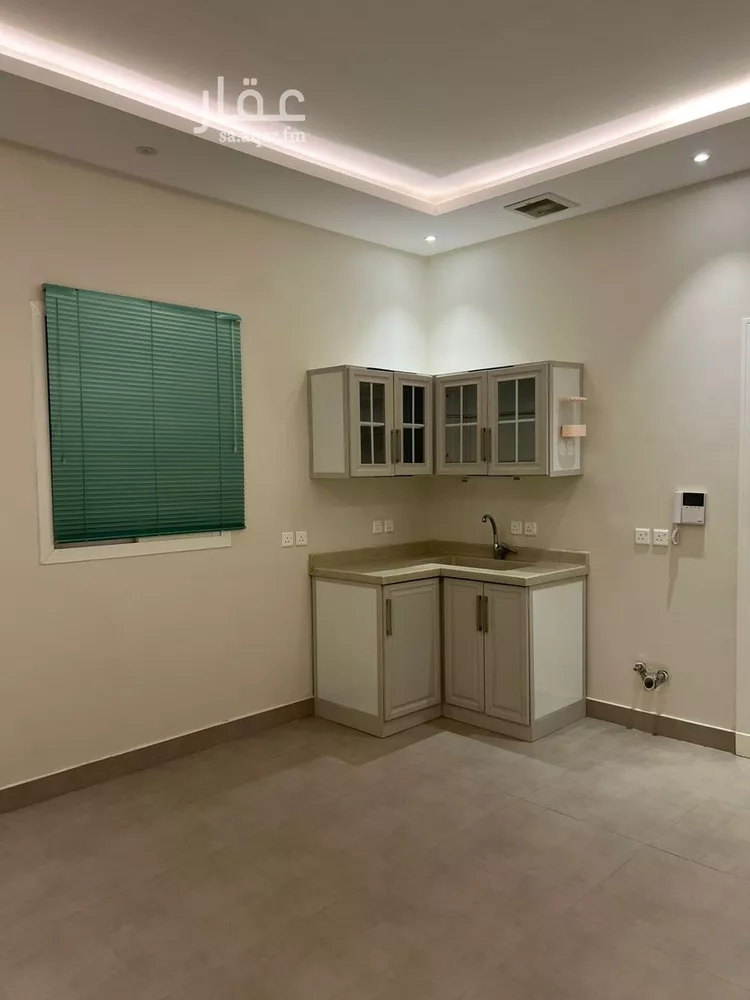 شقة للإيجار في شارع الفرزدق, حي الضباط, مدينة الرياض, منطقة الرياض صورة 2
