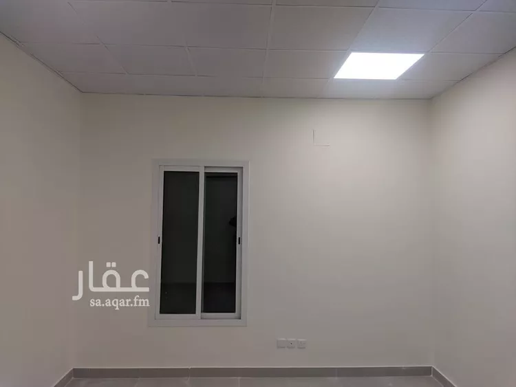 مكتب تجاري للإيجار في شارع المتنبي, حي الملز, مدينة الرياض, منطقة الرياض صورة 3