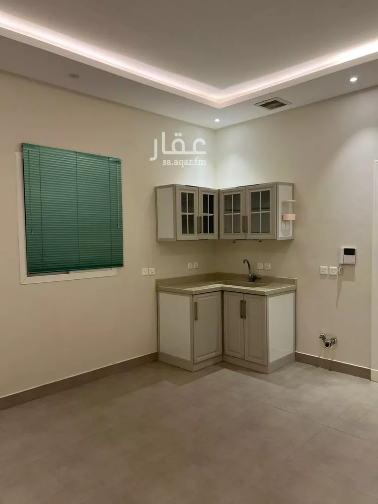 شقة للإيجار في شارع الفرزدق, حي الضباط, مدينة الرياض, منطقة الرياض صورة 4