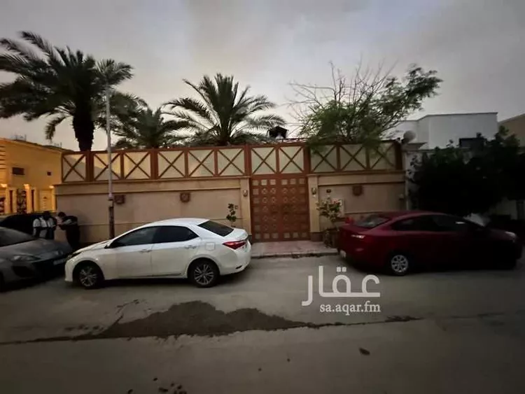 فيلا للبيع في شارع حافظ إبراهيم, حي الزهراء, مدينة الرياض, منطقة الرياض صورة 4