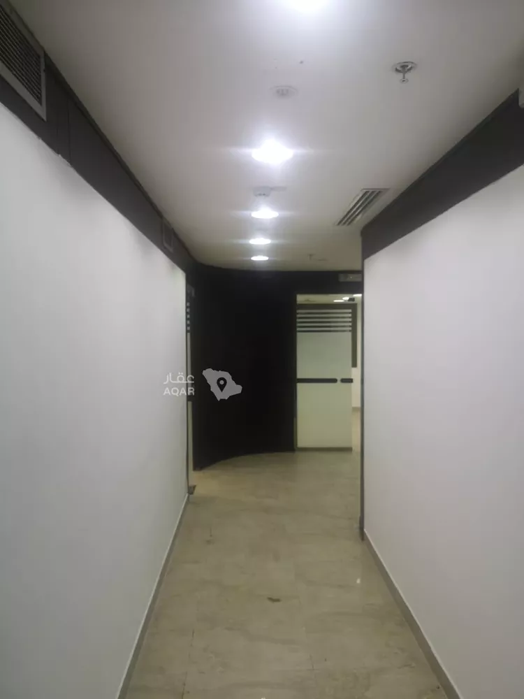 Commercial Office for Rent in Riyadh Al Malaz 6