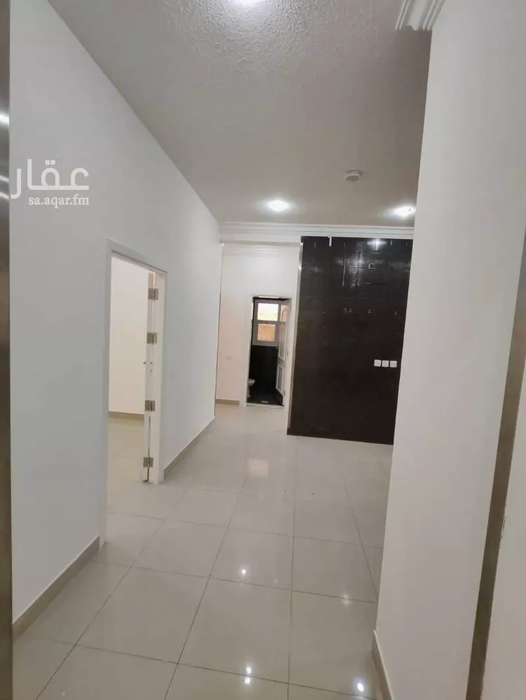 مكتب تجاري للإيجار في شارع آدم بن ربيعة, حي الملز, مدينة الرياض, منطقة الرياض صورة 2