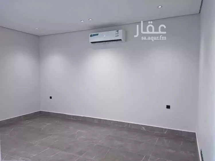 Floor for Rent in Riyadh Al Arid 7