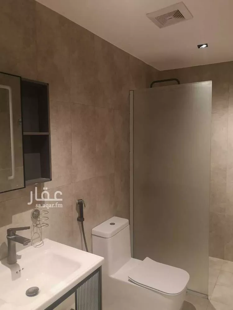 شقة للإيجار في شارع قيس بن عاصم, حي الضباط, مدينة الرياض, منطقة الرياض 8