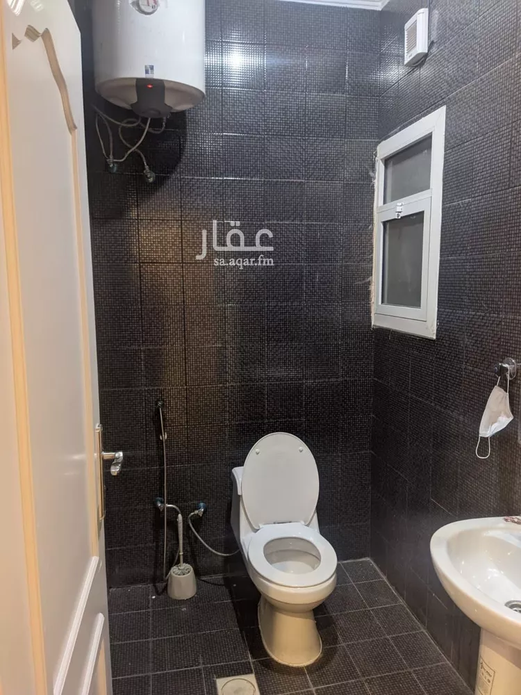 مكتب تجاري للإيجار في شارع آدم بن ربيعة, حي الملز, مدينة الرياض, منطقة الرياض صورة 5