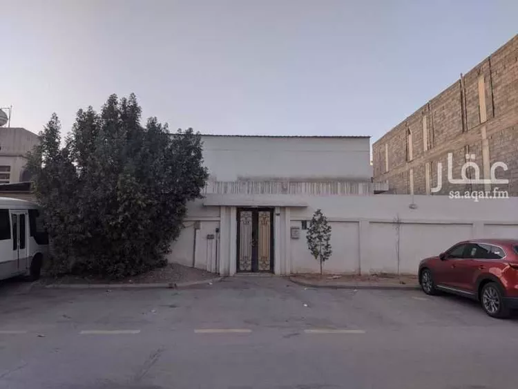 فيلا للبيع في شارع الشيخ سلمان بن حمد آل خليفة, حي الملز, مدينة الرياض, منطقة الرياض