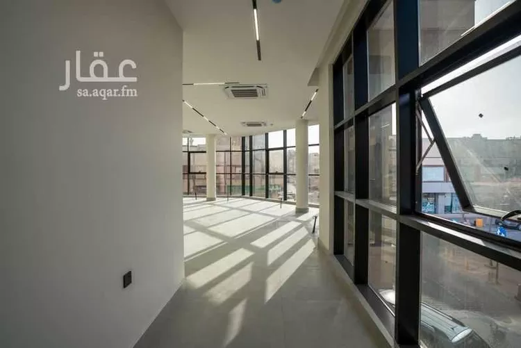مكتب تجاري للإيجار في شارع المتنبي, حي الملز, مدينة الرياض, منطقة الرياض صورة 3