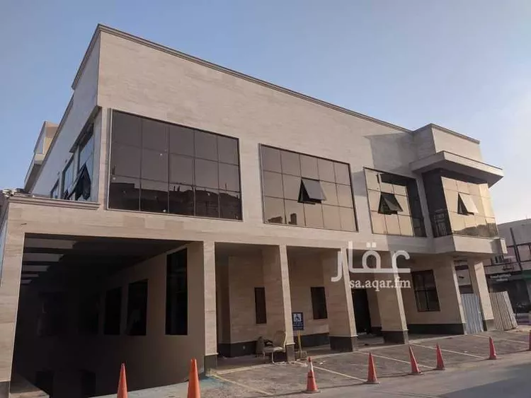 محل للإيجار في شارع المتنبي, حي الملز, مدينة الرياض, منطقة الرياض صورة 3