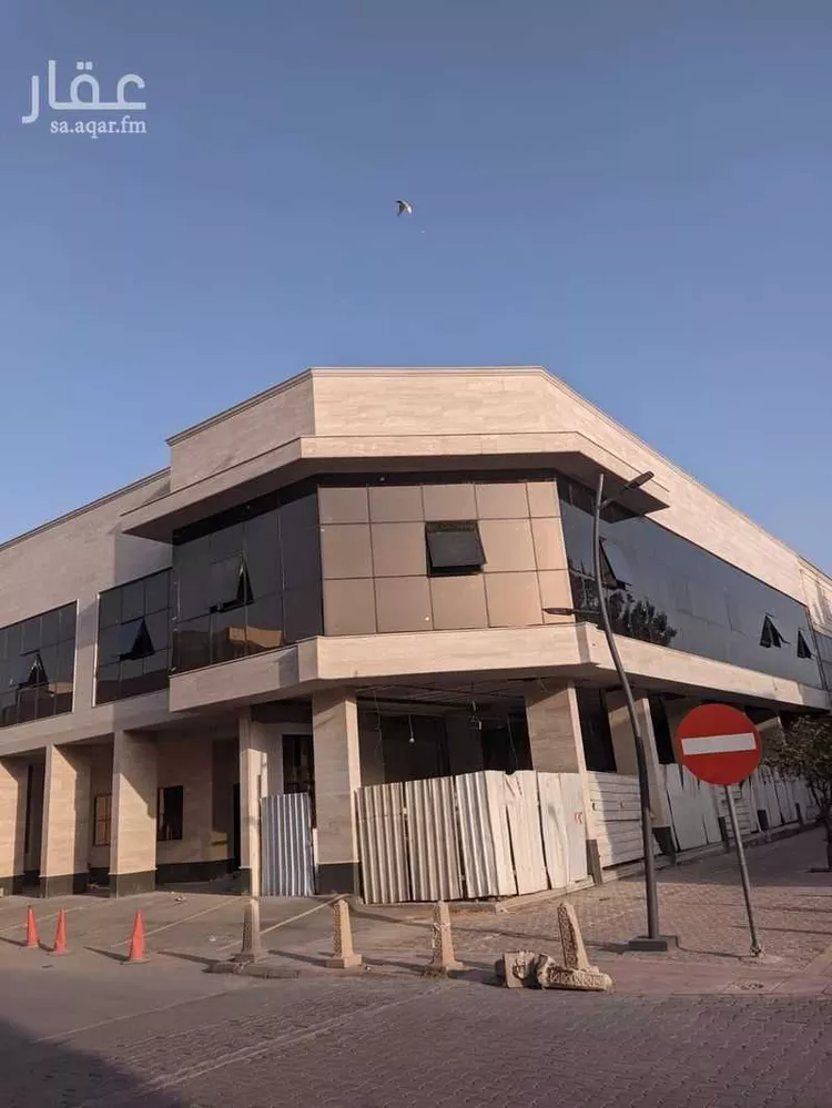 Commercial Office for Rent in Riyadh Al Malaz صورة 2