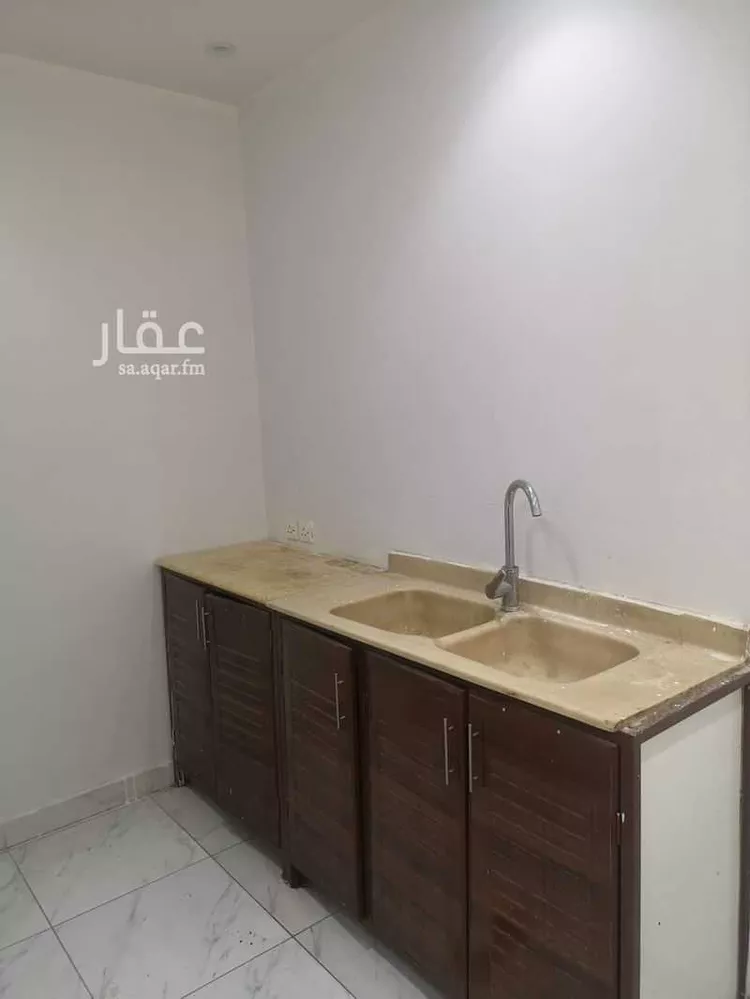 مكتب تجاري للإيجار في شارع الأمير عبدالمحسن بن عبدالعزيز, حي الملز, مدينة الرياض, منطقة الرياض صورة 5