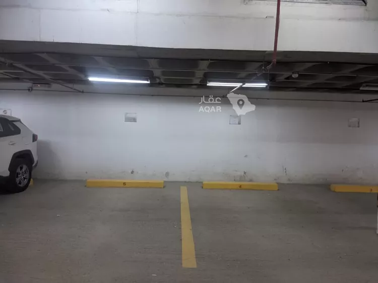 Commercial Office for Rent in Riyadh Al Malaz 12