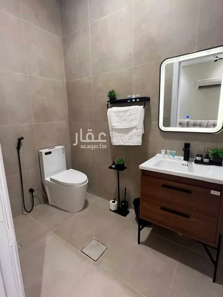 شقة للإيجار في شارع محمد بن عبدالعزيز الدغيثر, حي الملقا, مدينة الرياض, منطقة الرياض صورة 2