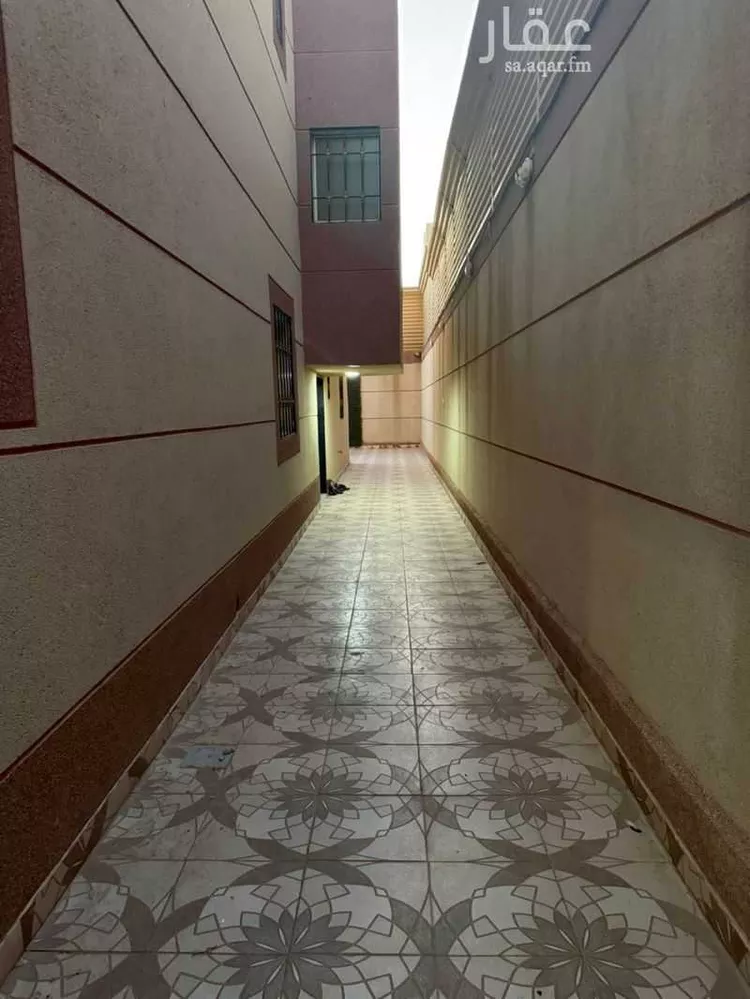 فيلا للبيع في شارع خيبر, حي بدر, مدينة الرياض, منطقة الرياض صورة 4