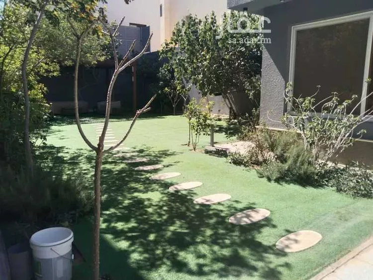 فيلا للبيع في شارع الجهم ابن مالك, حي النهضة, مدينة بريدة, منطقة القصيم صورة 3