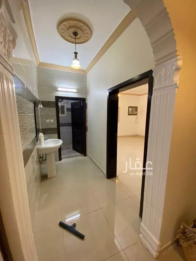 شقة للإيجار في طريق ابو ذر الغفاري ، حي الصليب الشرقي ، رابغ ، رابغ صورة 2