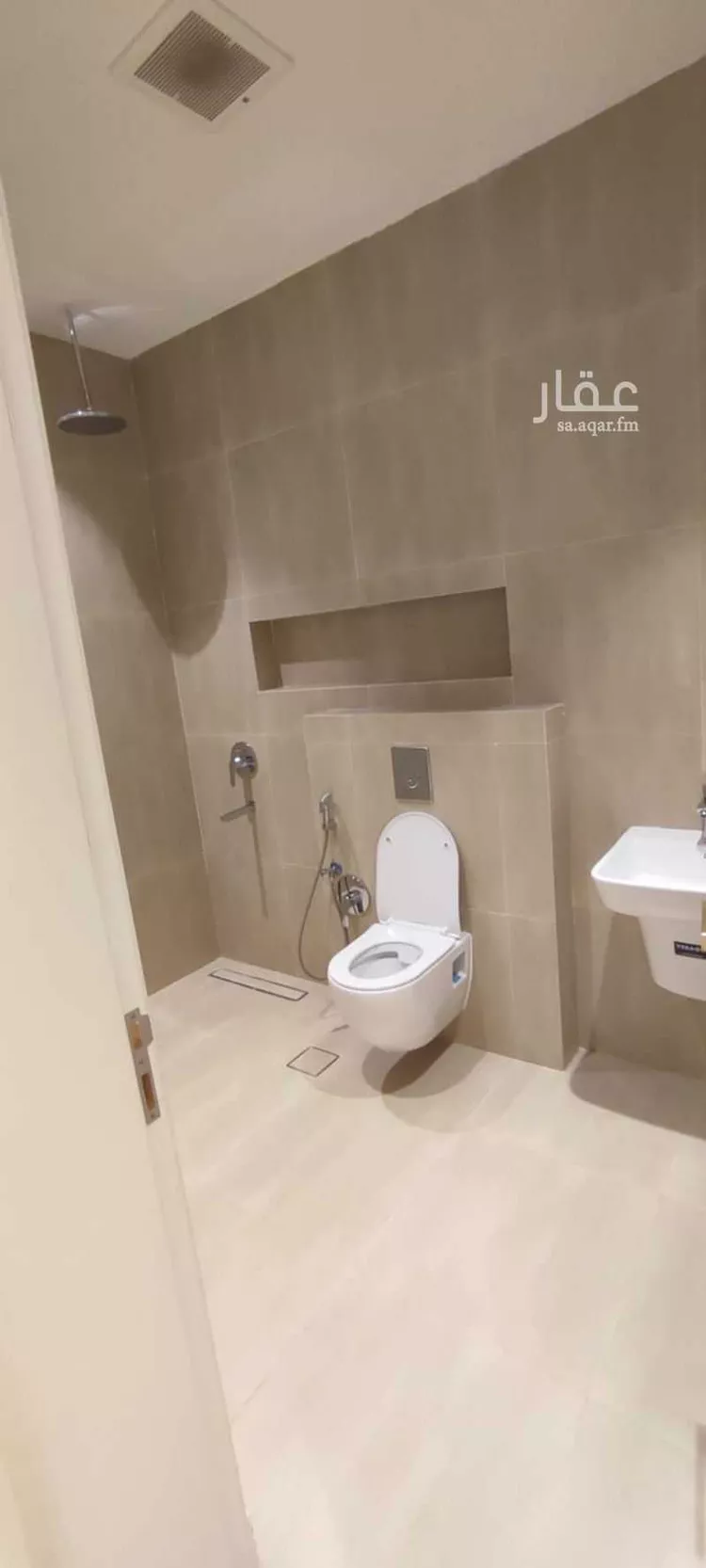 دور للإيجار في شارع عثمان النحوي, حي الرحمانية, مدينة الرياض, منطقة الرياض صورة 2
