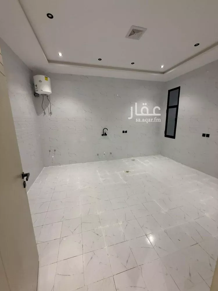 فيلا للبيع في شارع الشريف الداعي, حي عكاظ, مدينة الرياض, منطقة الرياض صورة 3