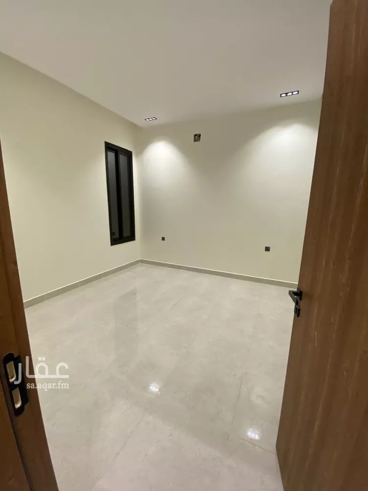 دور للبيع في شارع أبي الحسين الرضي, حي طويق, مدينة الرياض, منطقة الرياض صورة 2