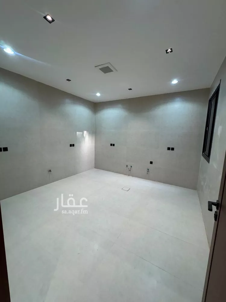 دور للبيع في شارع المجاز, حي الحزم, مدينة الرياض, منطقة الرياض 7