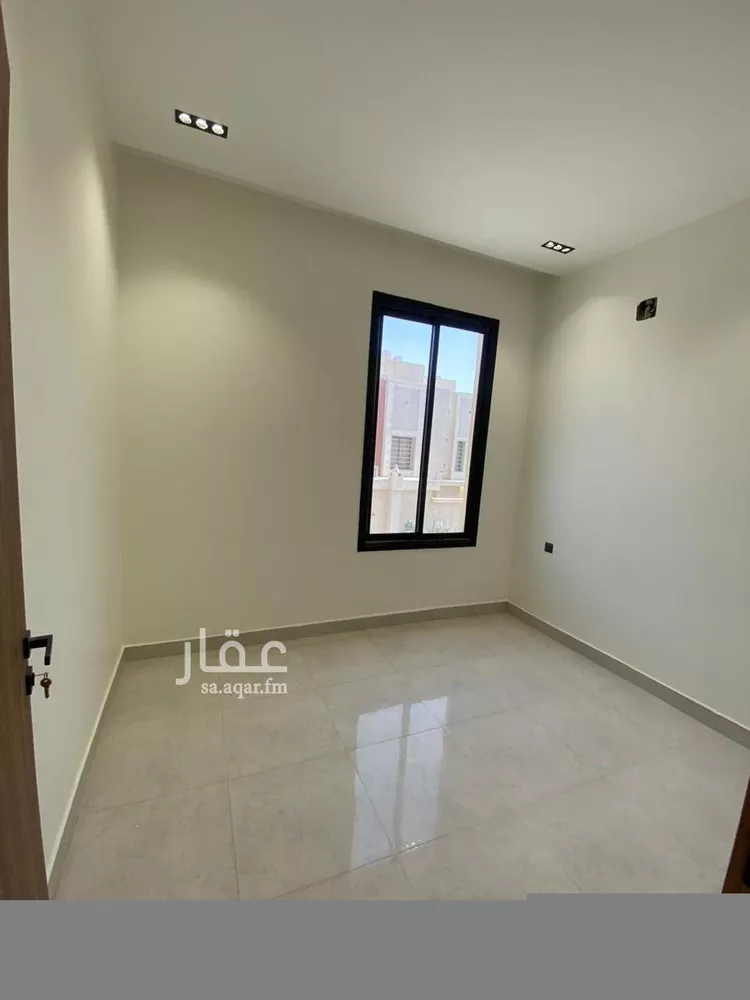 Floor for Sale in Riyadh Tuwaiq صورة 2