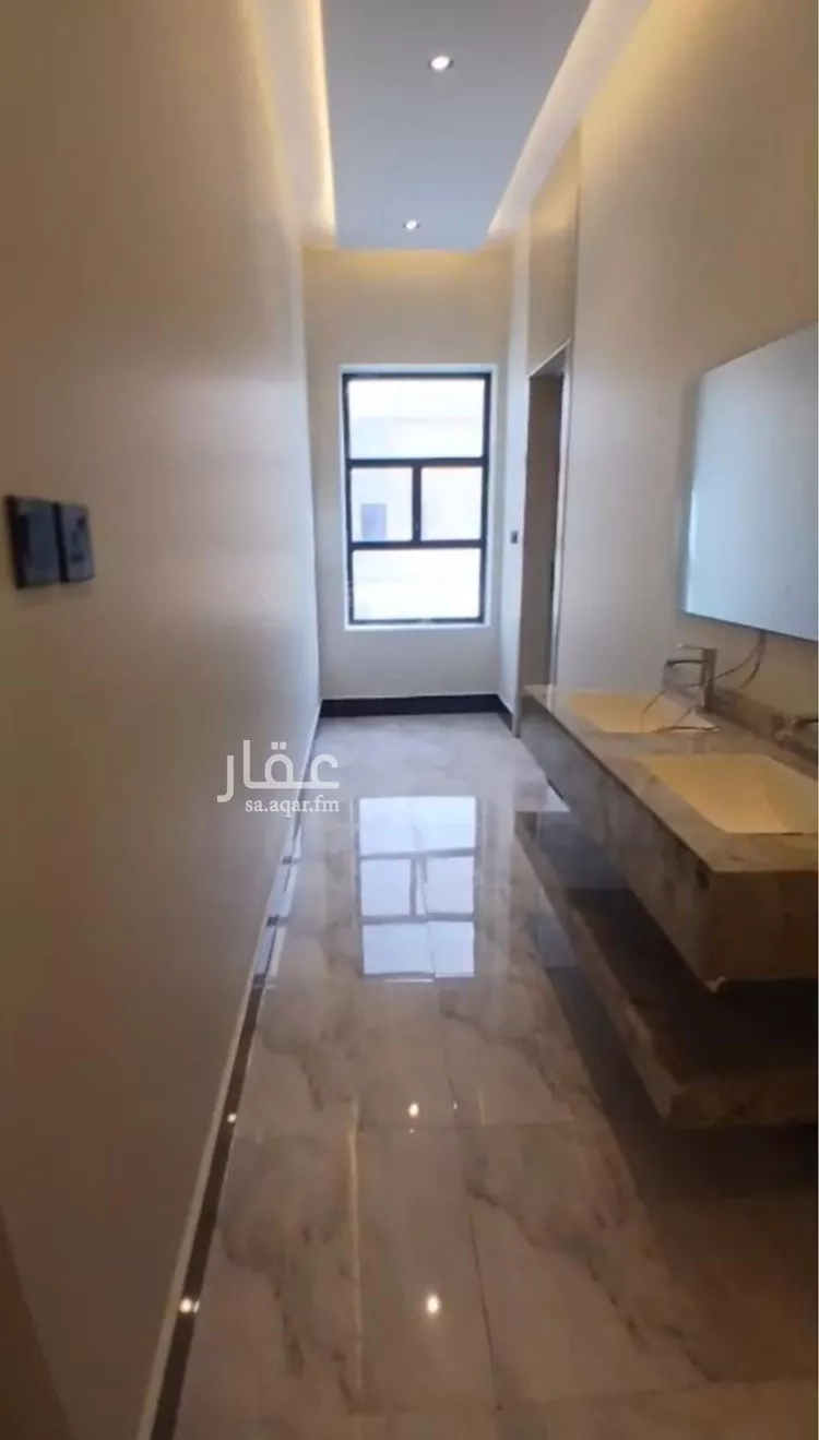 دور للبيع في شارع ابي المكارم بن مفرج, حي عكاظ, مدينة الرياض, منطقة الرياض 8