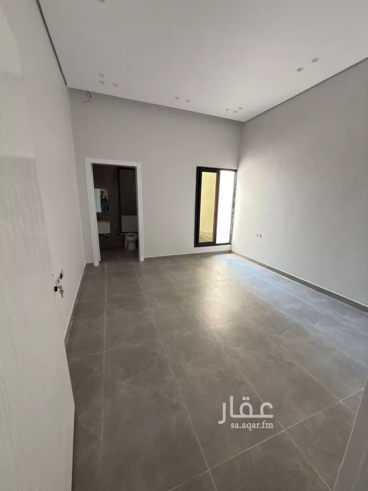 فيلا للبيع في شارع ابن الصاحب, حي الورود, مدينة الخرج, منطقة الرياض صورة 2