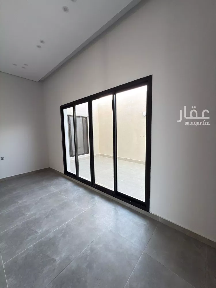 فيلا للبيع في شارع ابن الصاحب, حي الورود, مدينة الخرج, منطقة الرياض صورة 3