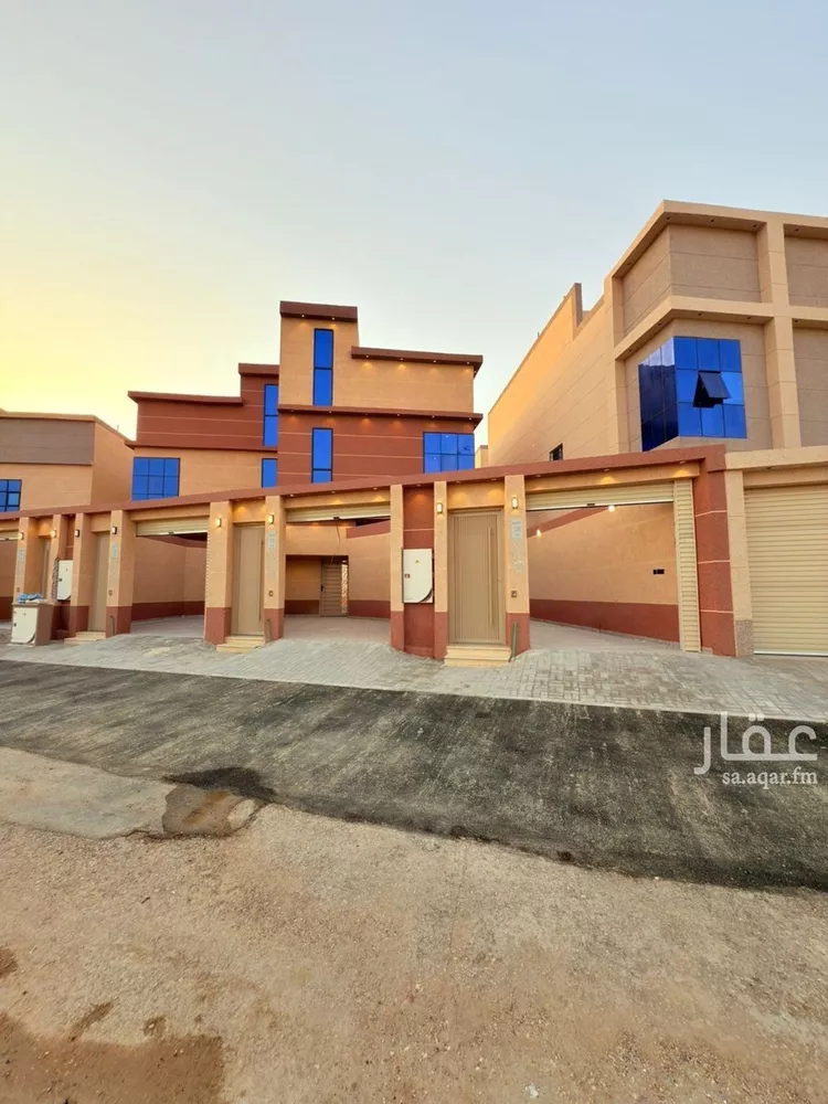 دور للبيع في شارع ابي المكارم بن مفرج, حي عكاظ, مدينة الرياض, منطقة الرياض