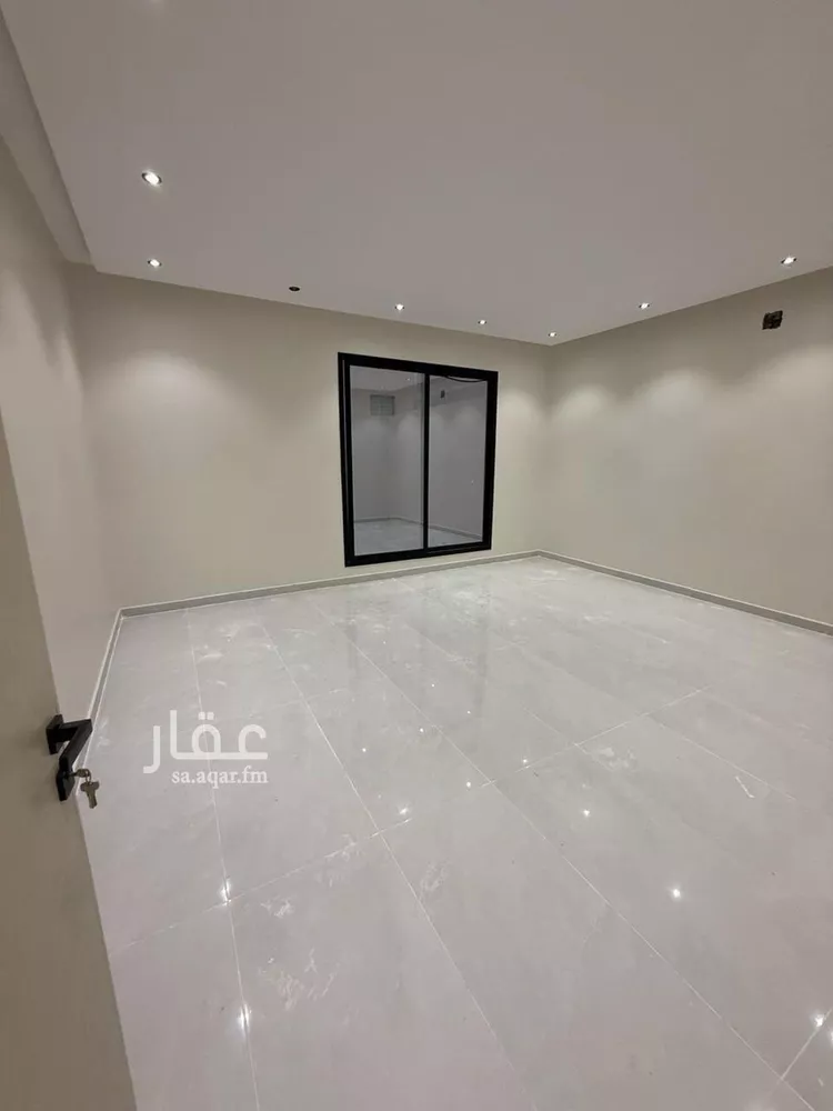فيلا للبيع في شارع الشريف الداعي, حي عكاظ, مدينة الرياض, منطقة الرياض صورة 4