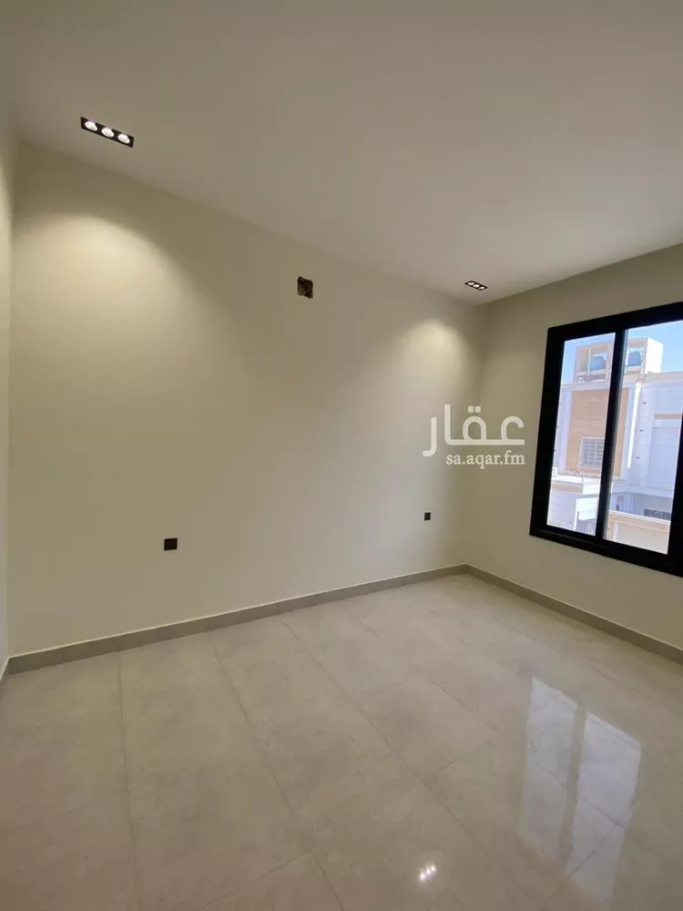 Floor for Sale in Riyadh Tuwaiq صورة 3