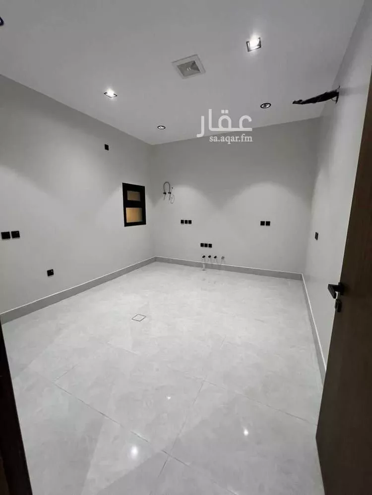 دور للبيع في شارع الراية, حي الندوة, مدينة الرياض, منطقة الرياض صورة 3