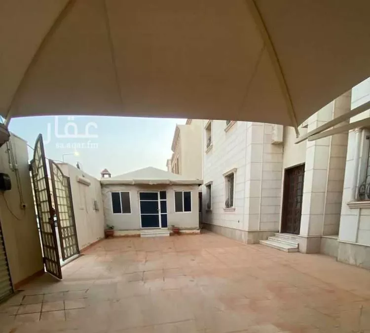 فيلا للبيع في شارع القمر, حي إشبيلية, مدينة الرياض, منطقة الرياض صورة 3