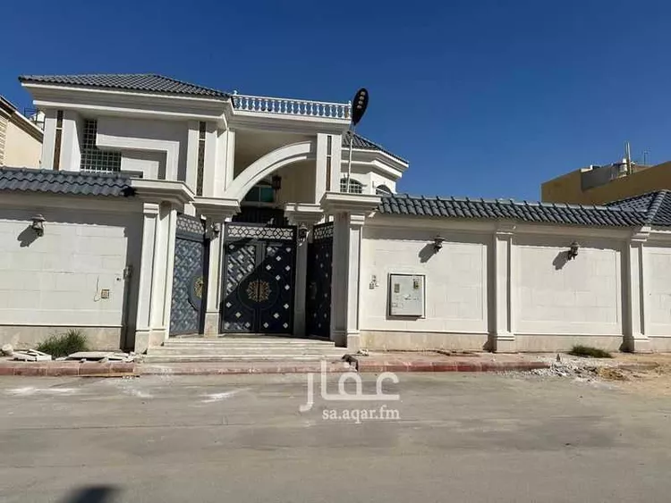 فيلا للبيع في شارع البداري, حي إشبيلية, مدينة الرياض, منطقة الرياض صورة 2