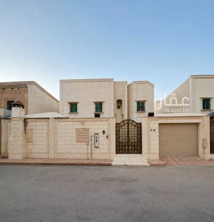 فيلا للبيع في شارع القمر, حي إشبيلية, مدينة الرياض, منطقة الرياض صورة 2
