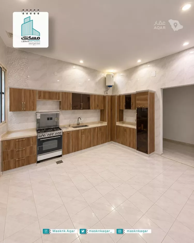 Floor for Sale in Hail An Naqrah 2