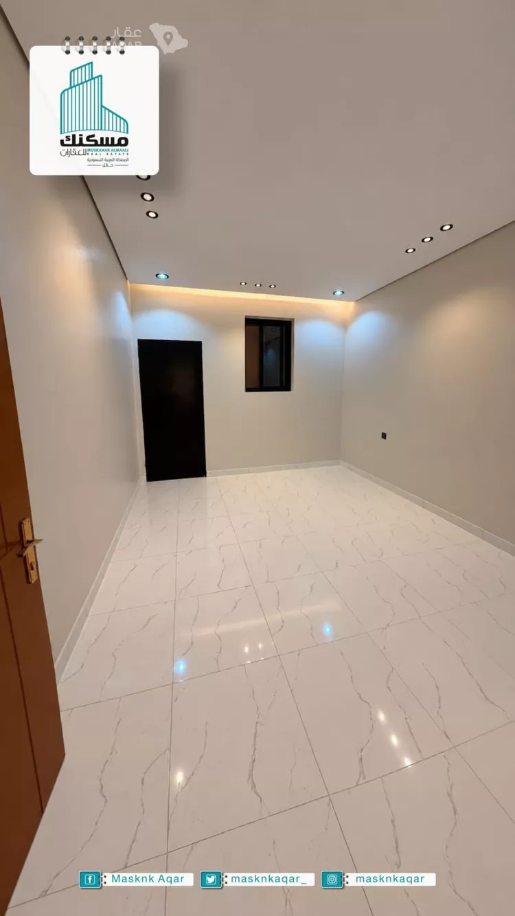 Floor for Sale in Hail Al Khraimi 6