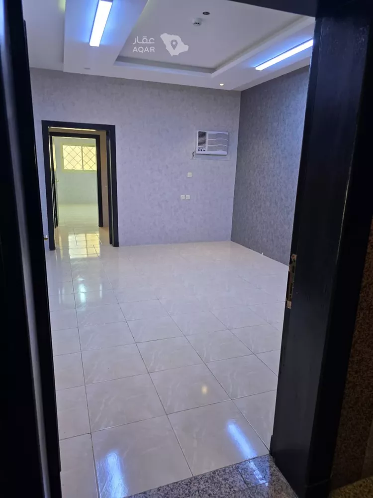 مكتب تجاري للإيجار في شارع بيعة العقبة, حي السعادة, مدينة الرياض, منطقة الرياض 3