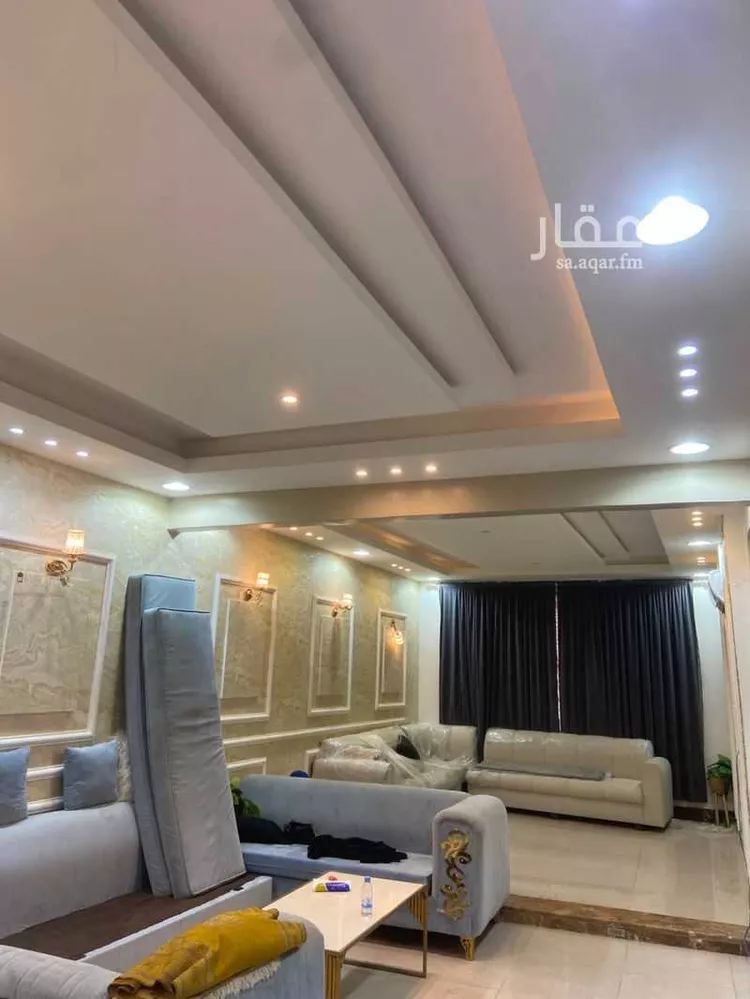 فيلا للبيع في شارع قطب الدين القسطلاني, حي عكاظ, مدينة الرياض, منطقة الرياض صورة 2
