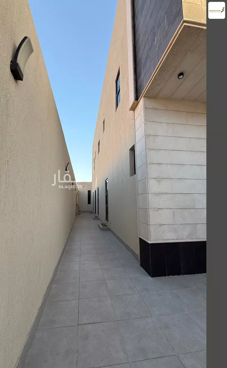 فيلا للبيع في شارع مجد الدين المصري, حي الربيع, مدينة بريدة, منطقة القصيم صورة 5