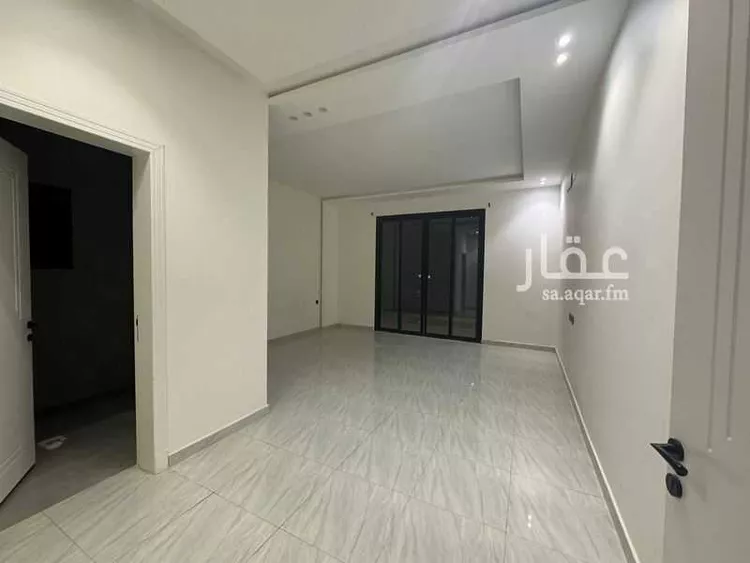 فيلا للبيع في شارع حاجب بن بريدة, حي المعيزيلة, مدينة الرياض, منطقة الرياض 9