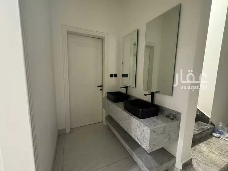 فيلا للبيع في شارع حاجب بن بريدة, حي المعيزيلة, مدينة الرياض, منطقة الرياض 11