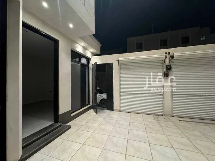 فيلا للبيع في شارع حاجب بن بريدة, حي المعيزيلة, مدينة الرياض, منطقة الرياض 15