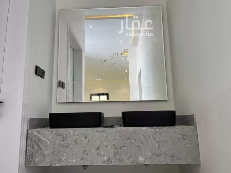 فيلا للبيع في شارع حاجب بن بريدة, حي المعيزيلة, مدينة الرياض, منطقة الرياض 24