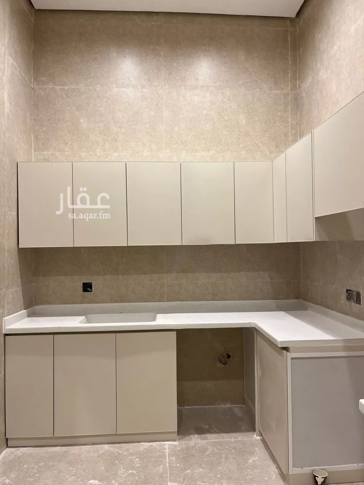 شقة للإيجار في شارع مدائن صالح, حي الحمراء, مدينة الخبر, المنطقة الشرقية