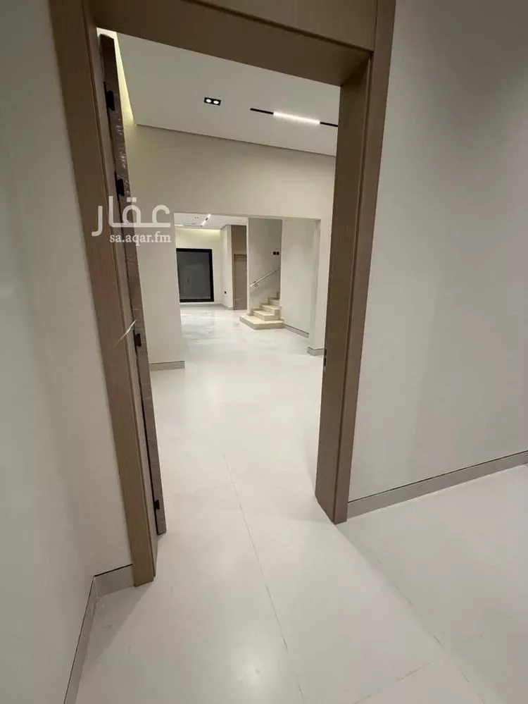 فيلا للبيع في شارع خليج تونس, حي المعيزيلة, مدينة الرياض, منطقة الرياض 10
