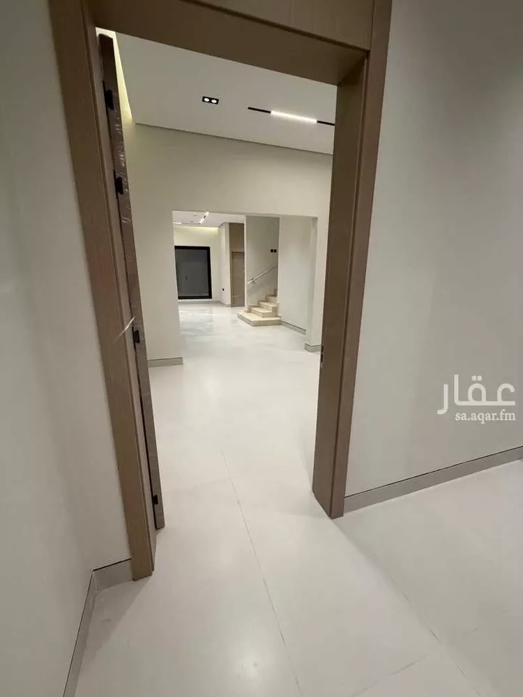 فيلا للبيع في شارع خليج تونس, حي المعيزيلة, مدينة الرياض, منطقة الرياض صورة 3