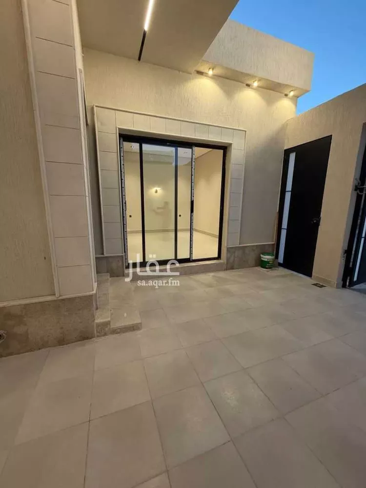 فيلا للبيع في شارع خليج تونس, حي المعيزيلة, مدينة الرياض, منطقة الرياض 9