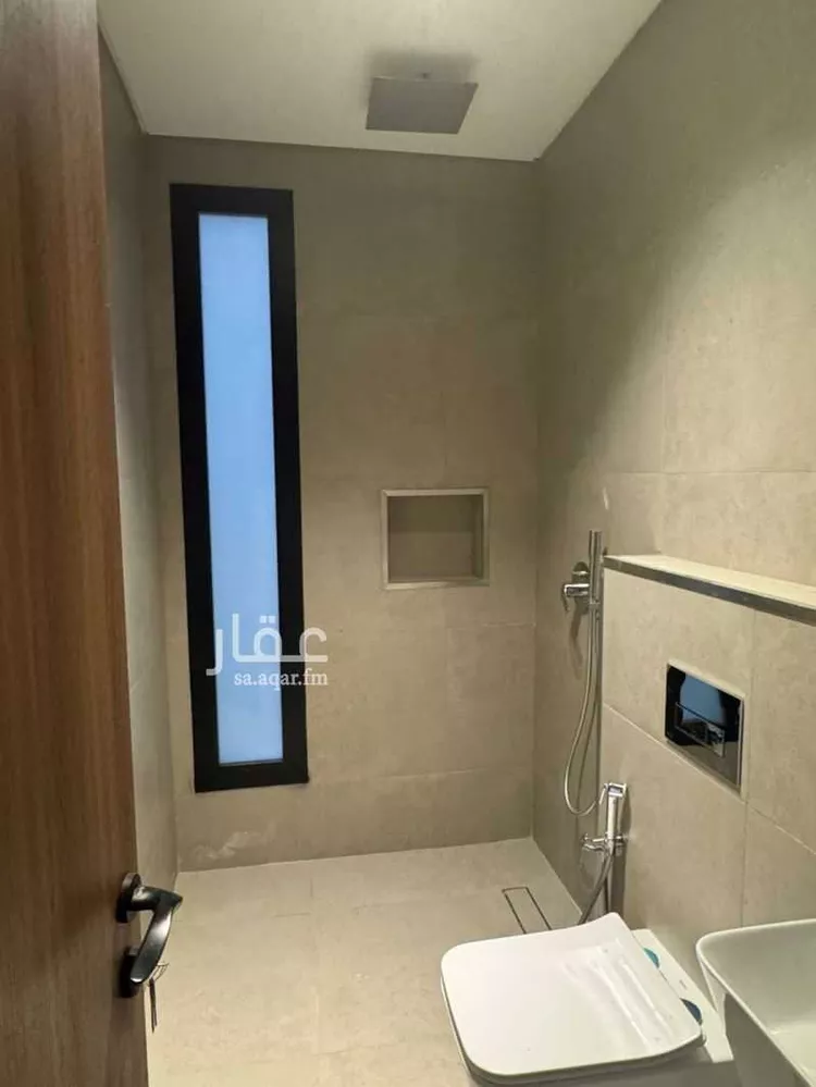 شقة للإيجار في شارع الامير عبدالعزيز ابن فهد ابن عبدالعزيز, حي الحزام الذهبي, مدينة الخبر, المنطقة الشرقية صورة 2